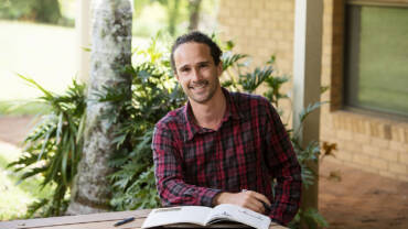 Mathew Alexanderson’s passion for the environment led him to embark on a Soil CRC PhD examining regenerative agriculture in Australia. Find out how his research contributes to our social benchmarking study.