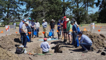 Southern Farming Systems engaging farmers at an event (Credit SFS)